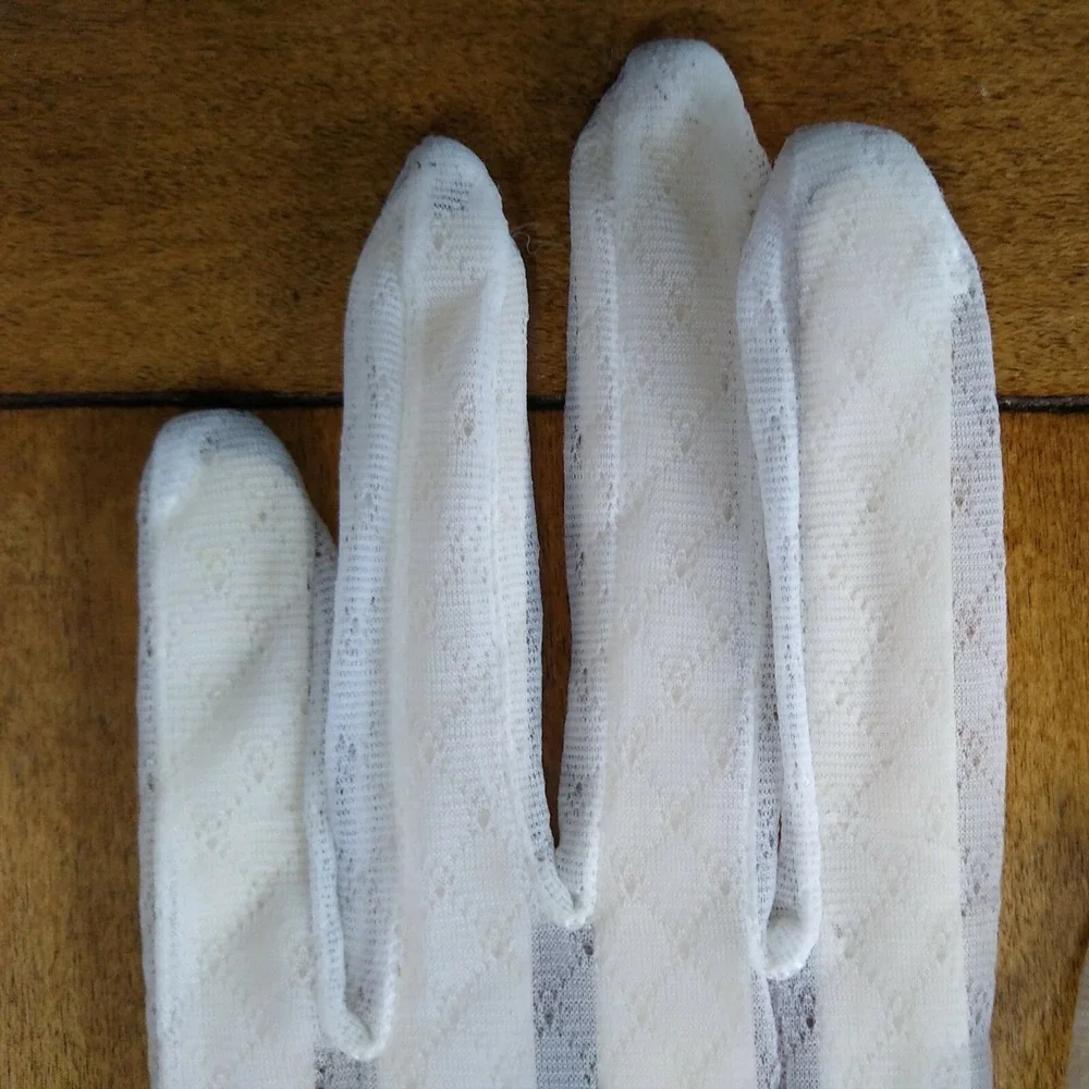 MCM Size 6 Vtg Gloves 10